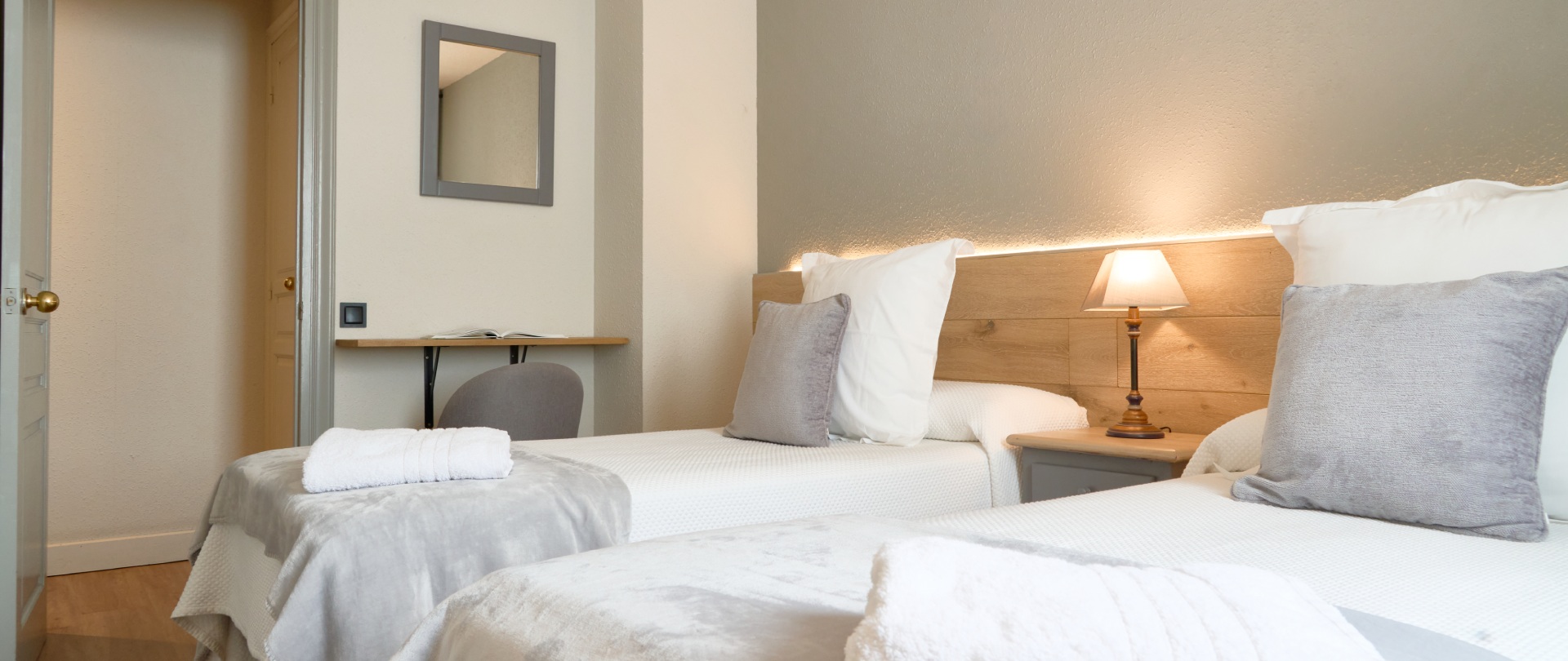 hab doble hotel economico Baqueira en Vielha esqui (5) hab doble hotel economico Baqueira en Vielha esqui