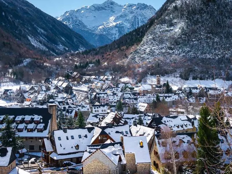 HOTEL EN VIELHA PARA ESQUIADORES (2) HOTEL EN VIELHA PARA ESQUIADORES
